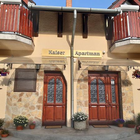 Kaiser Apartman ヘーヴィーズ エクステリア 写真