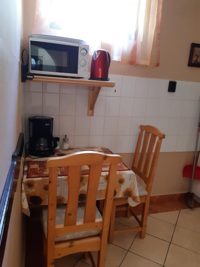 Kaiser Apartman ヘーヴィーズ エクステリア 写真